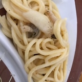 ルーミックでしめじと玉ねぎのホワイトソースパスタ